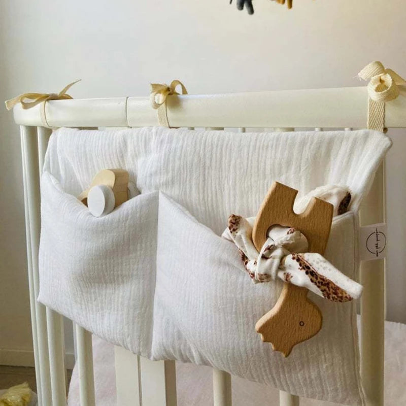 Organisateur de Lit Bébé en Coton – Rangement Suspendu