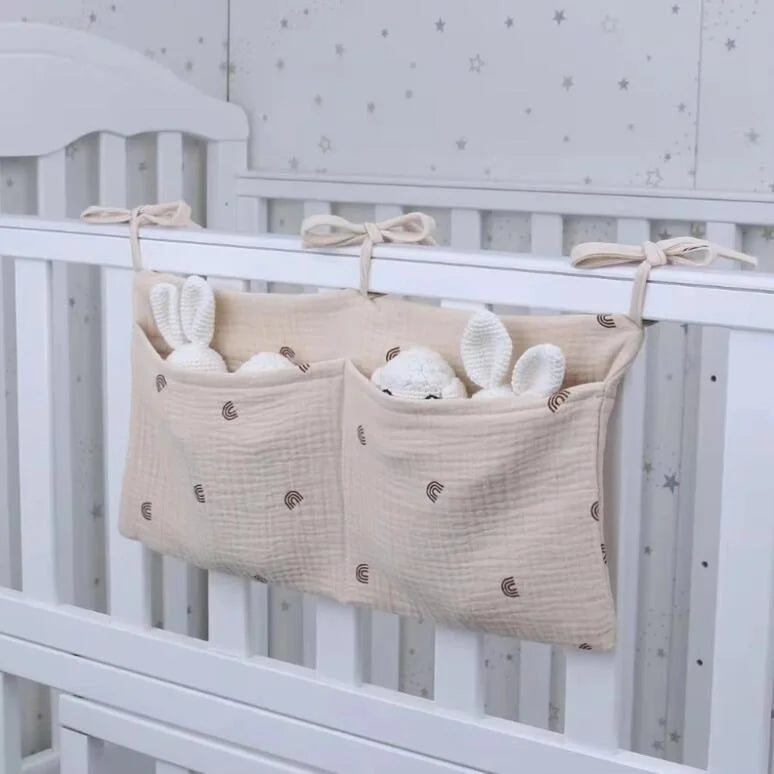 Organisateur de Lit Bébé en Coton – Rangement Suspendu