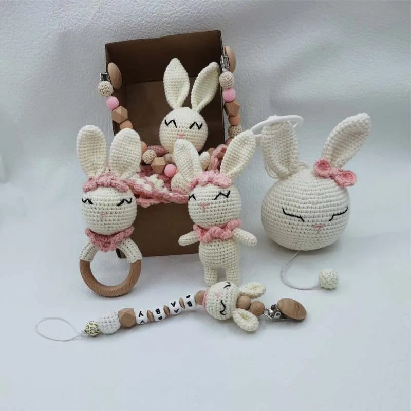 BabyGift™ – Coffret de naissance en crochet personnalisé