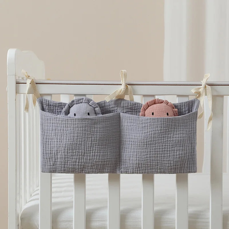 Organisateur de Lit Bébé en Coton – Rangement Suspendu