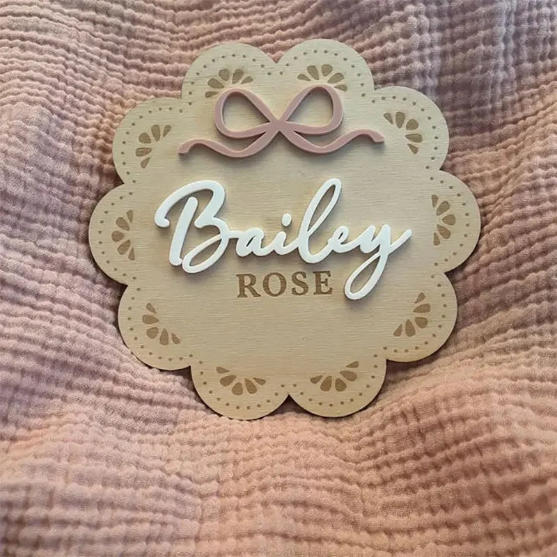Plaque de naissance personnalisée en bois – Nœud